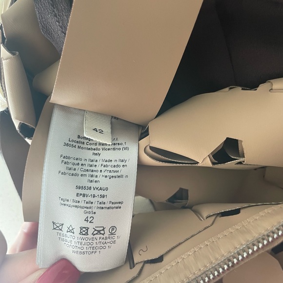 SOLD Bottega Veneta Vernis Satine Skirt - Picture 10 of 16